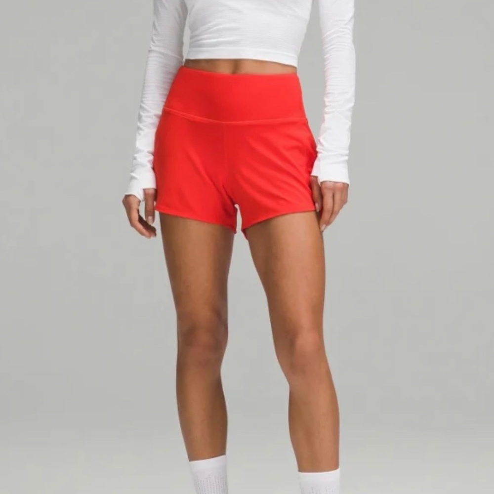 Lululemon Speed Up Short high rise 4” inseam